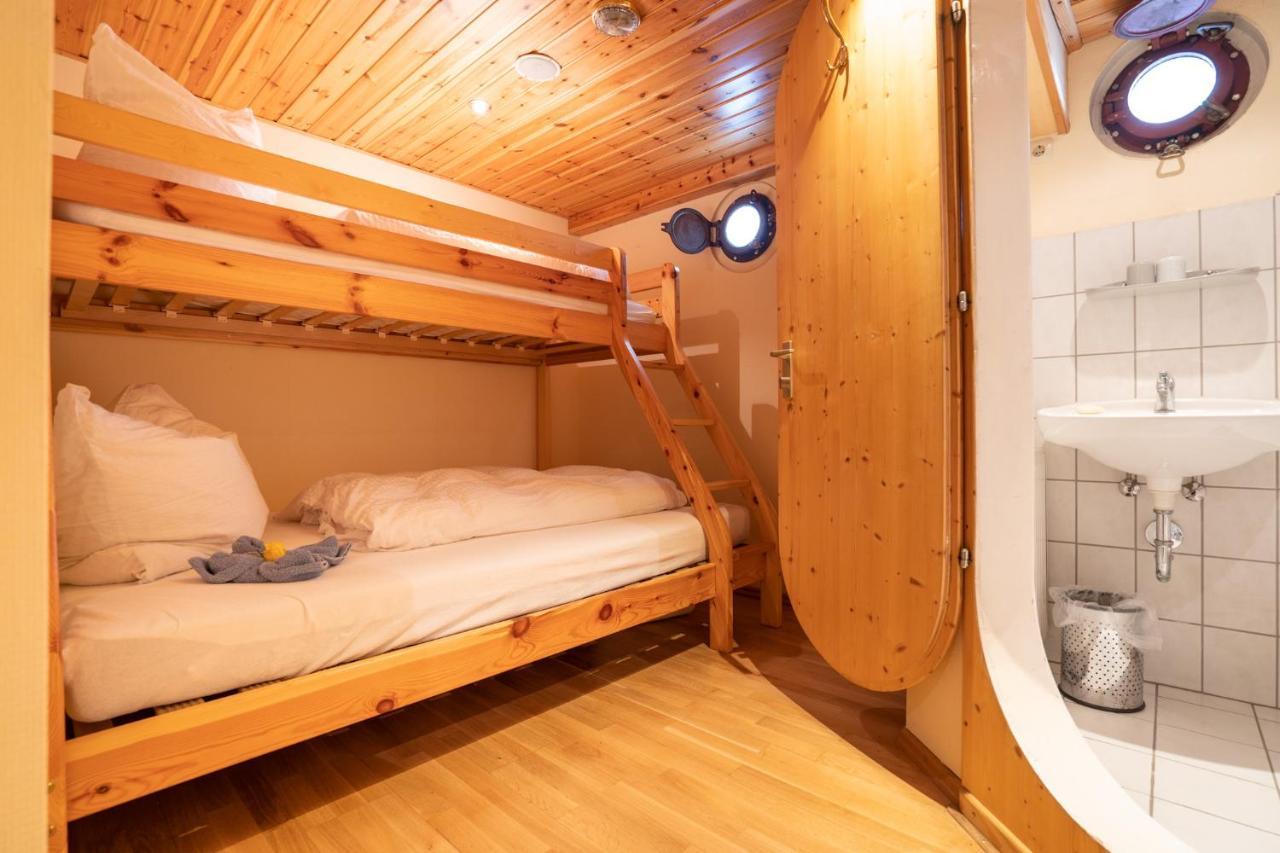 Kuestenmotorschiff Aventura BRE Εξωτερικό φωτογραφία
